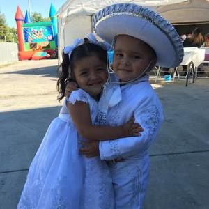 Meet your Posher, Maribel n gustavo